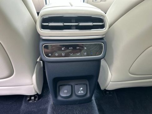 Certified 2026 Genesis GV80 3.5T Prestige AWD/4WD image 21