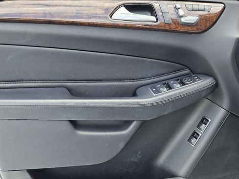 Used 2017 Mercedes-Benz GLS 450 4MATIC image 23