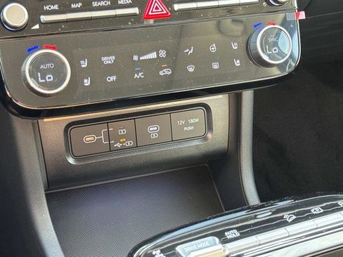 New 2026 Hyundai Tucson Limited image 23