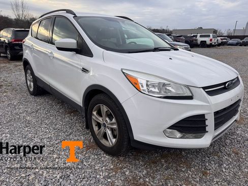 Used 2015 Ford Escape SE w/ Equipment Group 201A image 7