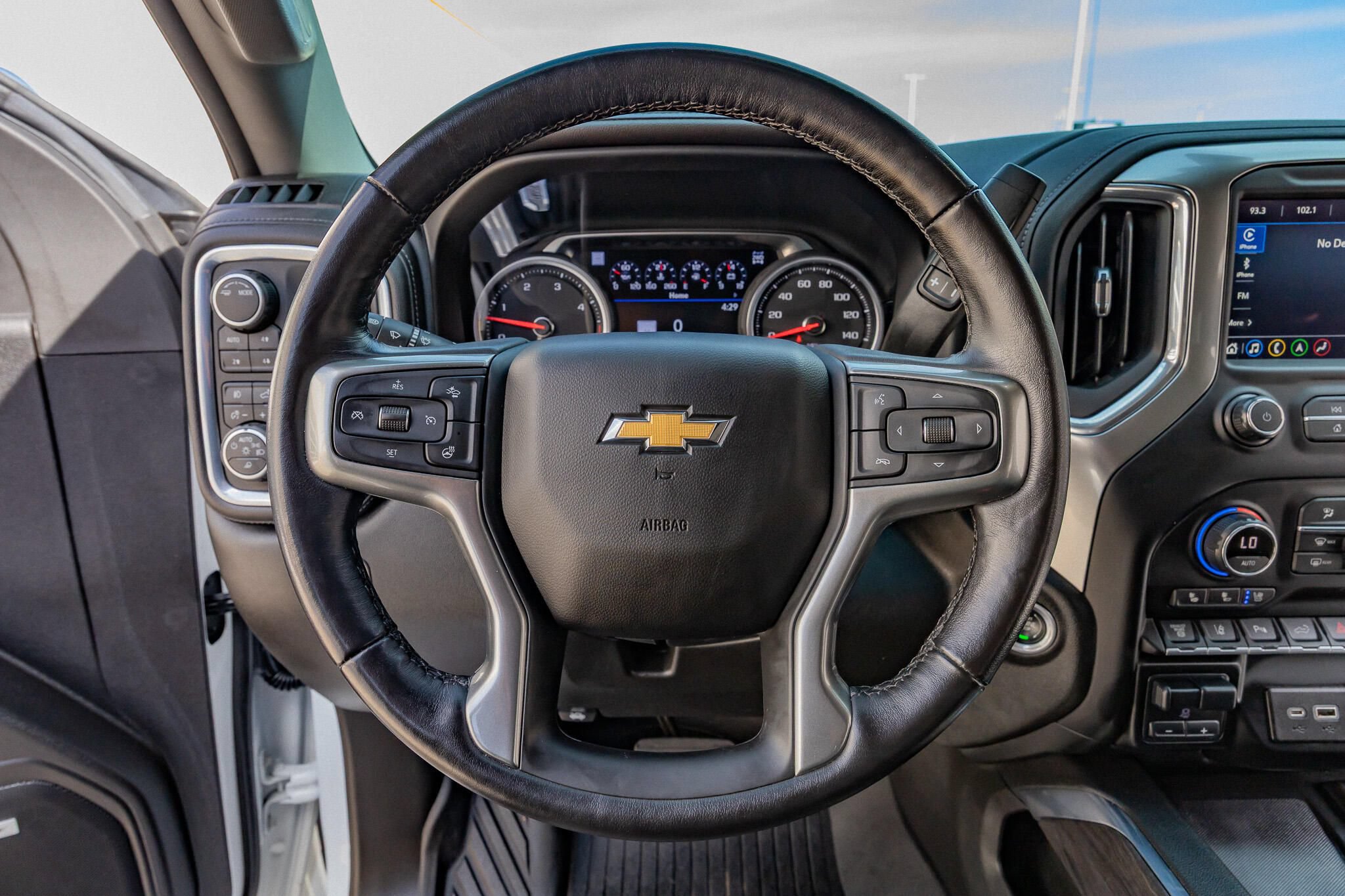 Used 2021 Chevrolet Silverado 2500 LTZ w/ Z71 Chrome Sport Edition AWD/4WD image 19