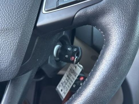 Used 2018 Ford Escape SEL w/ Ford Safe & Smart Package image 18