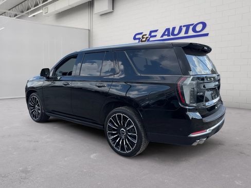 Used 2025 Chevrolet Tahoe High Country AWD/4WD image 3