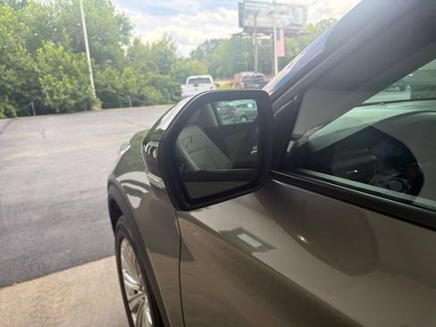 Used 2020 Ford Explorer Limited RWD image 29