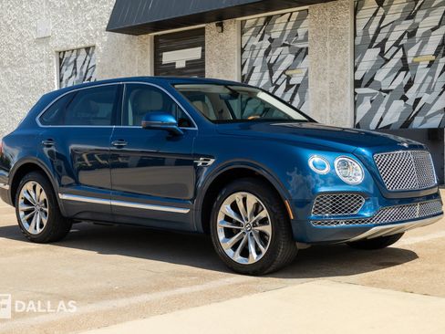 Used 2019 Bentley Bentayga AWD/4WD image 18