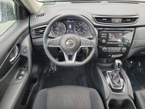 Used 2017 Nissan Rogue S image 17