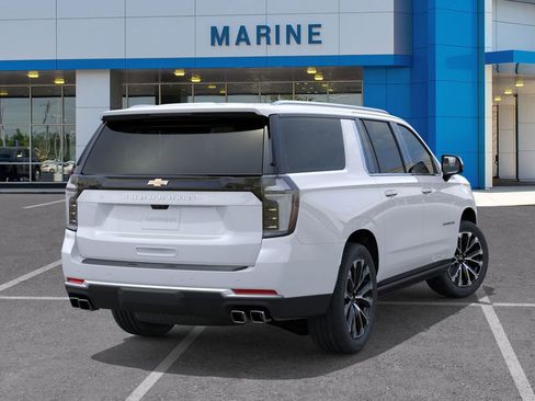 New 2026 Chevrolet Suburban High Country AWD/4WD image 4