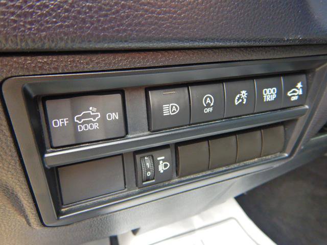 Used 2024 Toyota Tundra SR5 w/ SR5 Premium Package AWD/4WD image 23