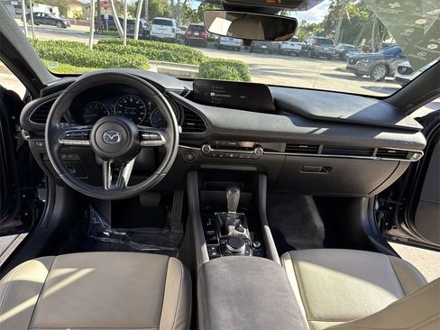 Used 2019 MAZDA MAZDA3 Hatchback w/ Preferred Package image 37