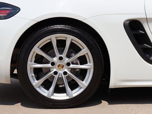 Used 2019 Porsche 718 Cayman image 33