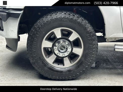 Used 2016 Ford F350 Lariat w/ Lariat Interior Package image 38