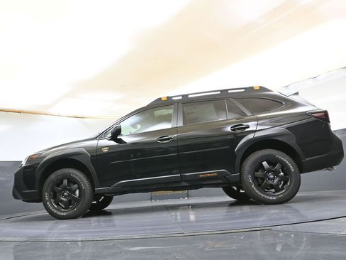 Certified 2025 Subaru Outback Wilderness image 37
