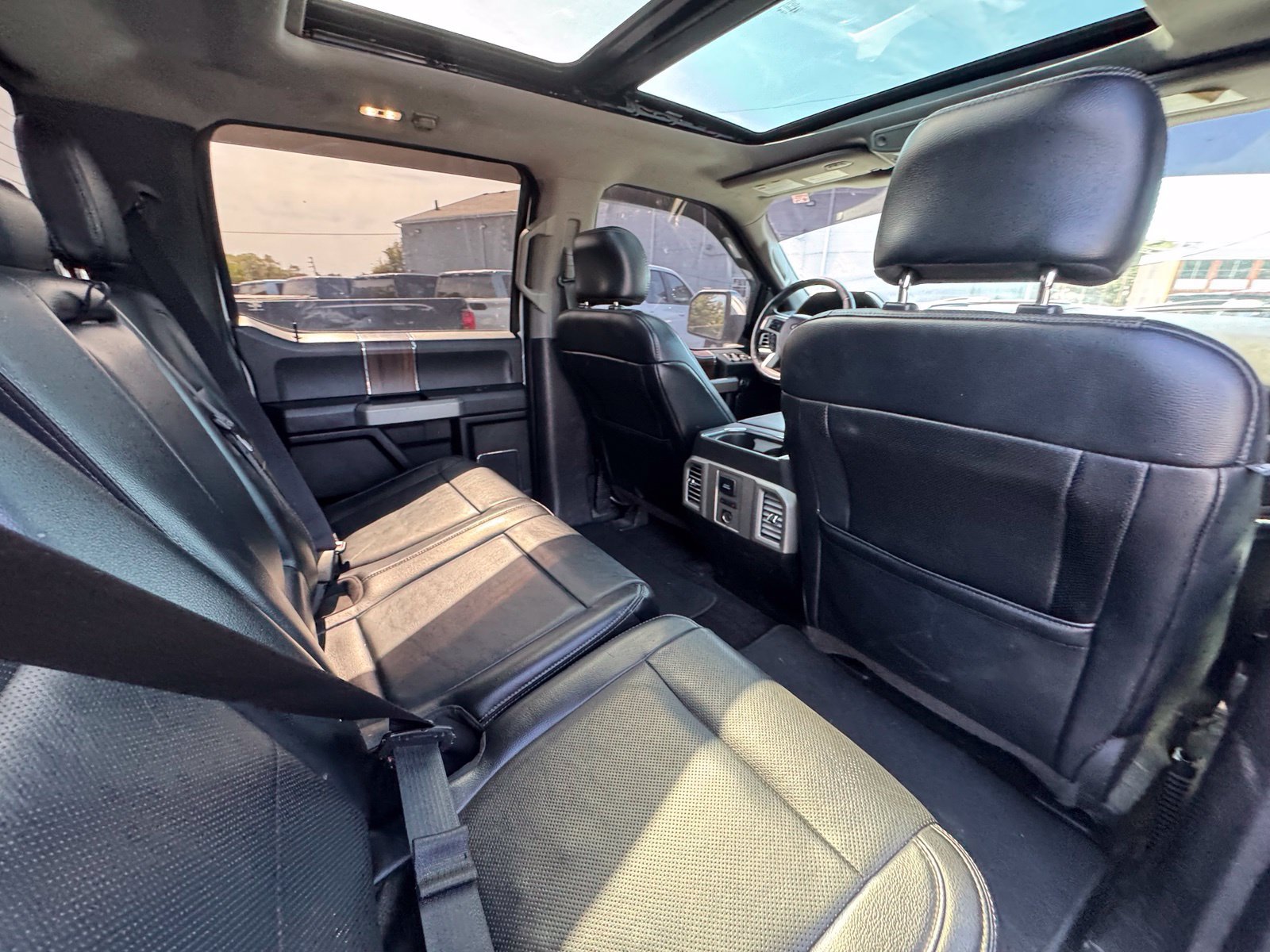 Used 2016 Ford F150 Lariat w/ Equipment Group 502A Luxury AWD/4WD image 32