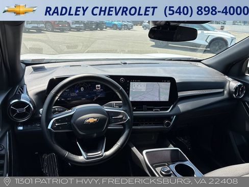 Certified 2026 Chevrolet Equinox LT AWD/4WD image 14