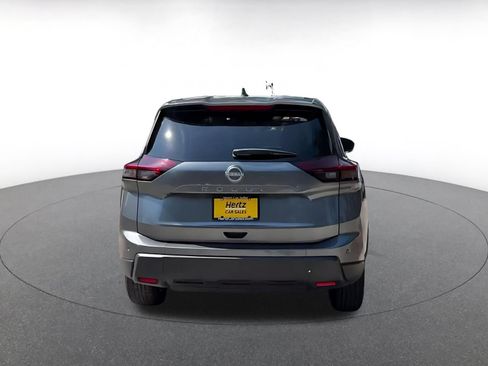 Used 2025 Nissan Rogue SV FWD image 12