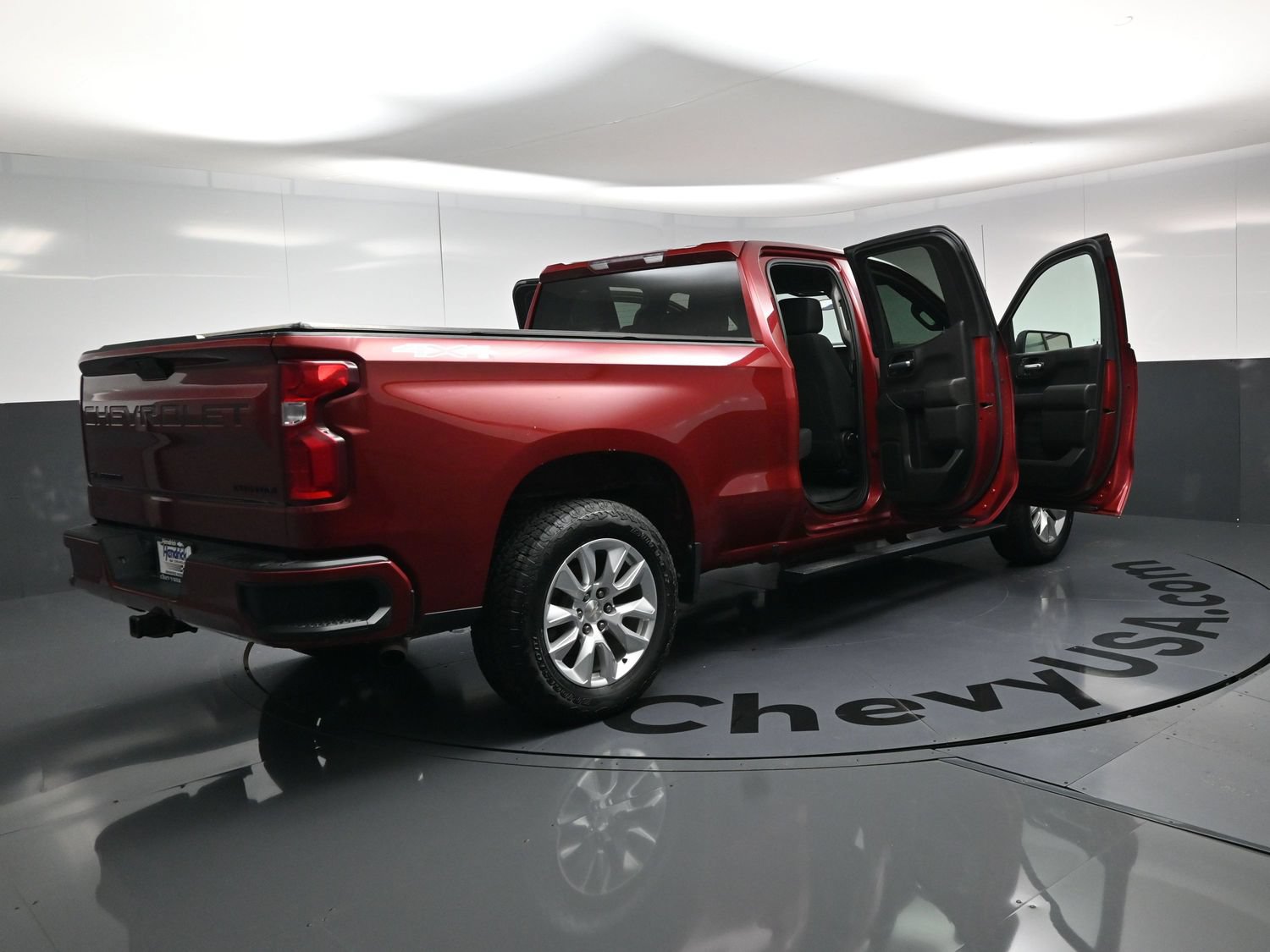 Used 2020 Chevrolet Silverado 1500 Custom w/ Custom Value Package AWD/4WD image 25