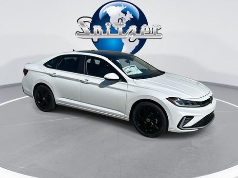 New 2026 Volkswagen Jetta SE FWD image 1