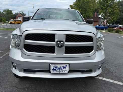 Used 2015 RAM 1500 Express AWD/4WD image 3