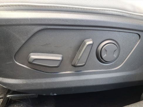 Used 2025 Hyundai Tucson SEL AWD/4WD image 19