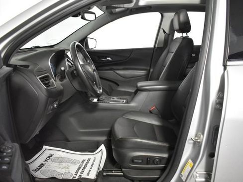 Used 2020 Chevrolet Equinox Premier AWD/4WD image 9