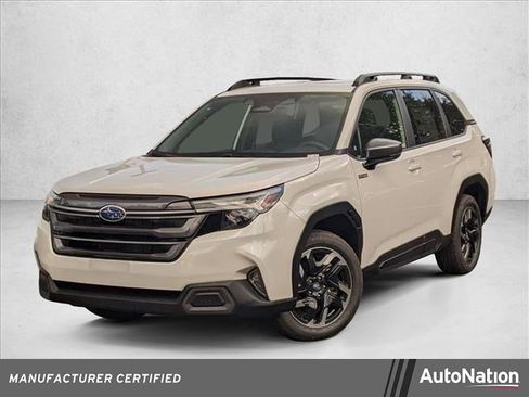 Used 2025 Subaru Forester Limited image 1