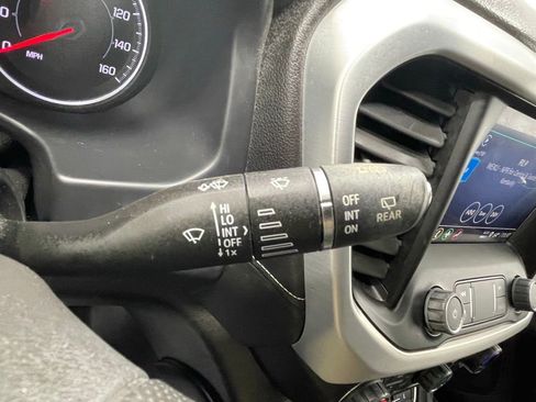 Used 2023 GMC Acadia SLE AWD/4WD image 26