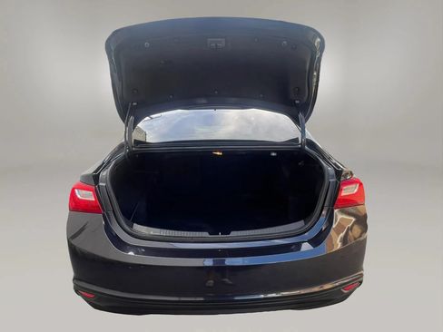 Used 2023 Chevrolet Malibu LT FWD image 9