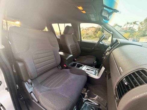 Used 2008 Nissan Pathfinder SE RWD image 29