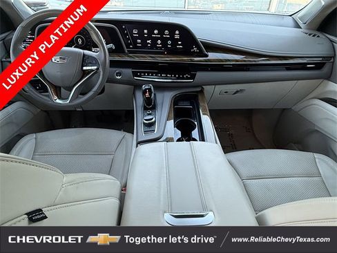 Used 2021 Cadillac Escalade Premium Luxury Platinum image 14