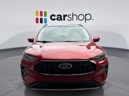 Used 2023 Ford Escape Platinum w/ Premium Technology Package AWD/4WD image 8