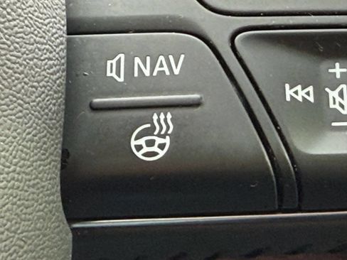 Used 2018 Audi Q5 2.0T Premium Plus w/ Premium Plus Package image 25