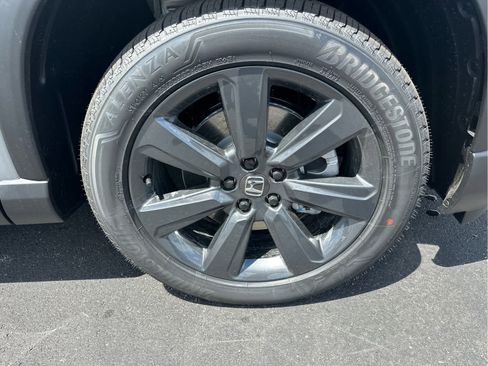 New 2026 Honda Pilot Sport image 10