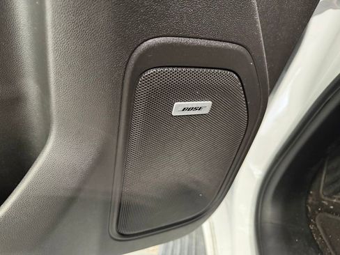 Used 2019 GMC Sierra 1500 SLT w/ SLT Premium Plus Package AWD/4WD image 4