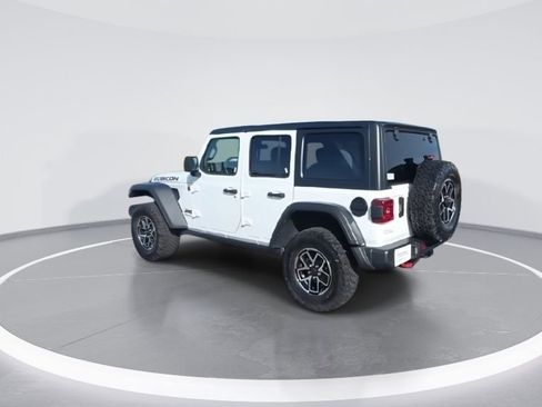 Used 2024 Jeep Wrangler Unlimited Rubicon image 6