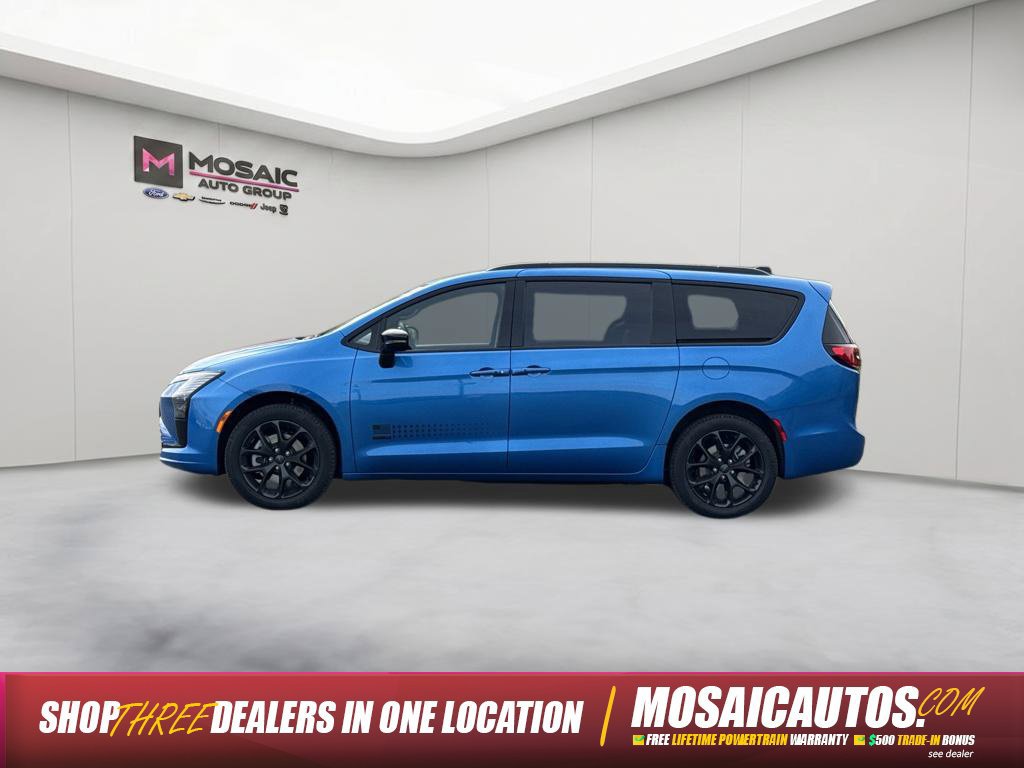 New 2027 Chrysler Pacifica Select AWD/4WD image 4