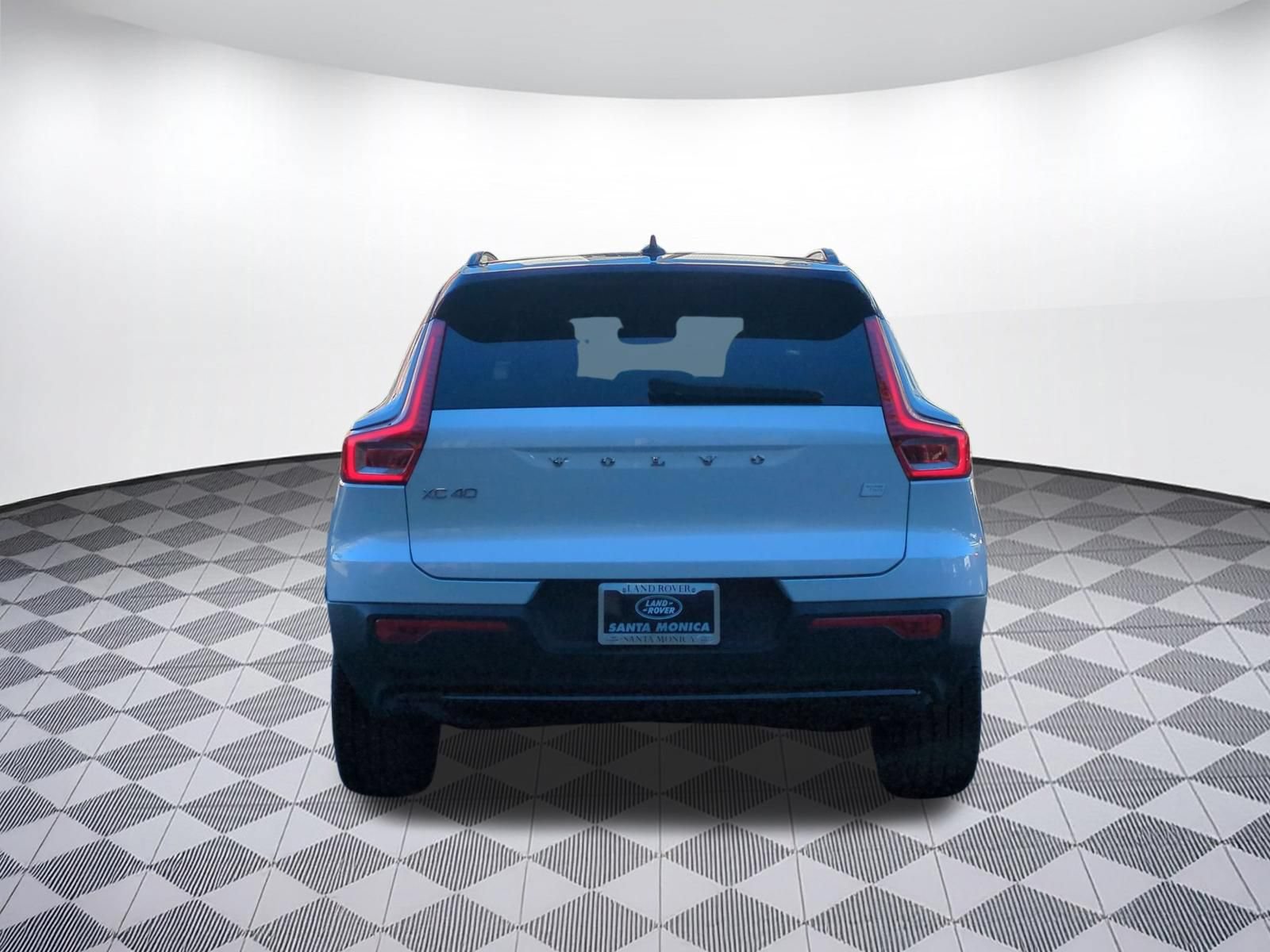 Used 2023 Volvo XC40 Recharge Ultimate AWD/4WD image 4