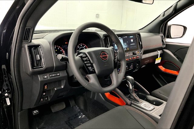 New 2026 Nissan Frontier PRO-4X w/ Tow Package AWD/4WD image 7