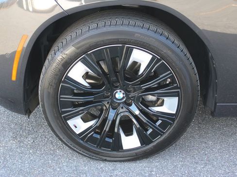 Used 2025 BMW X3 xDrive30i w/ Premium Package image 36