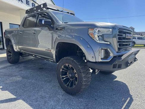 Used 2021 GMC Sierra 1500 AT4 w/ AT4 Premium Package AWD/4WD image 4