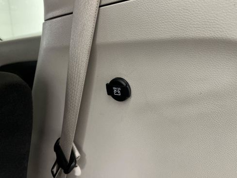 Used 2024 Chrysler Voyager LX FWD image 29