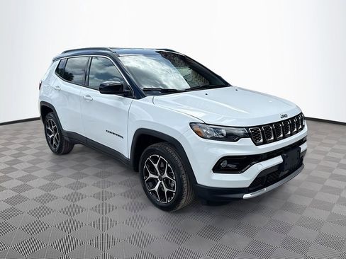 Used 2026 Jeep Compass Limited AWD/4WD image 4