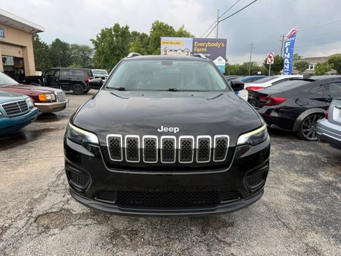 Used 2020 Jeep Cherokee Latitude w/ Cold Weather Group AWD/4WD image 9