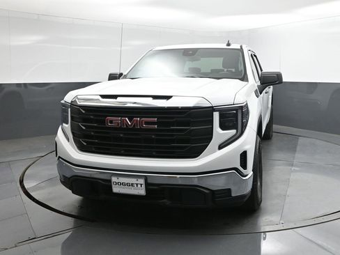 Used 2024 GMC Sierra 1500 Pro w/ Convenience Package image 30