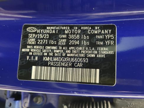 Used 2024 Hyundai Elantra SEL FWD image 33