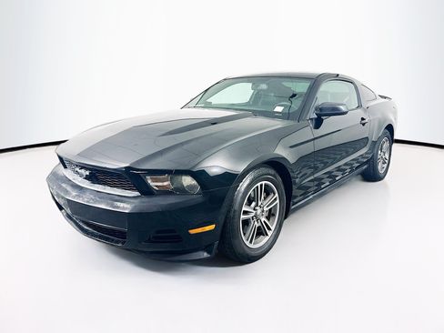 Used 2012 Ford Mustang Premium RWD image 3