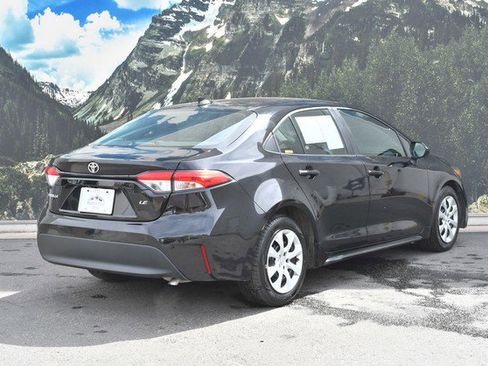 Certified 2024 Toyota Corolla LE image 3