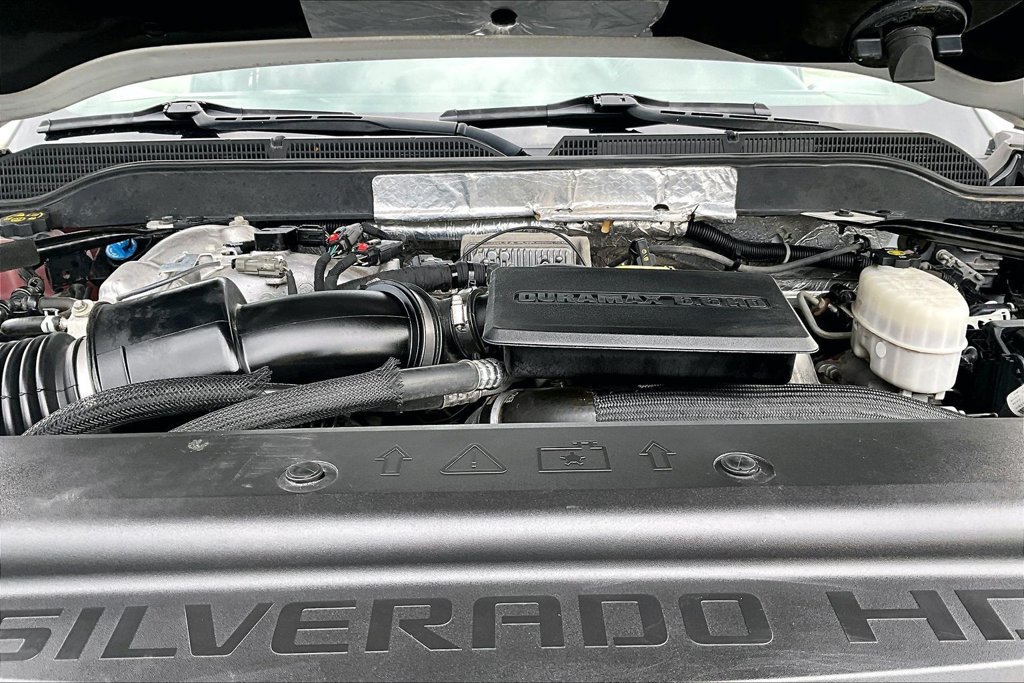 Used 2018 Chevrolet Silverado 2500 LT AWD/4WD image 10