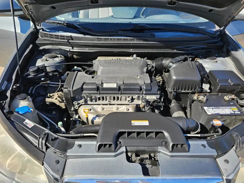 Used 2010 Hyundai Elantra Blue w/ Comfort Pkg 2 FWD image 13