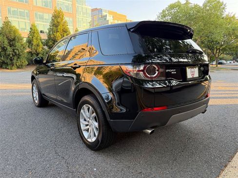 Used 2019 Land Rover Discovery Sport AWD/4WD image 11