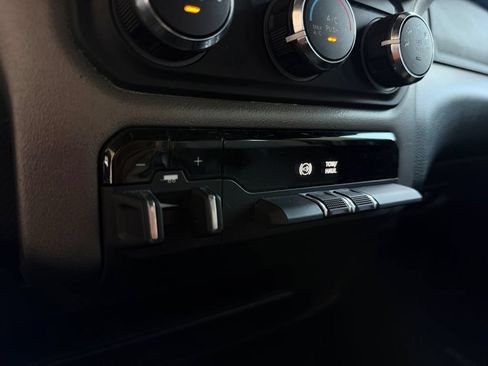 Used 2024 RAM 3500 Big Horn AWD/4WD image 28